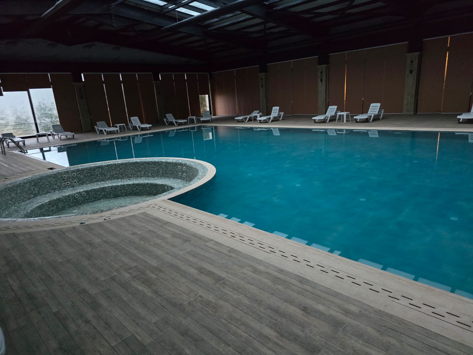 Premium hovuzlar tikintisi