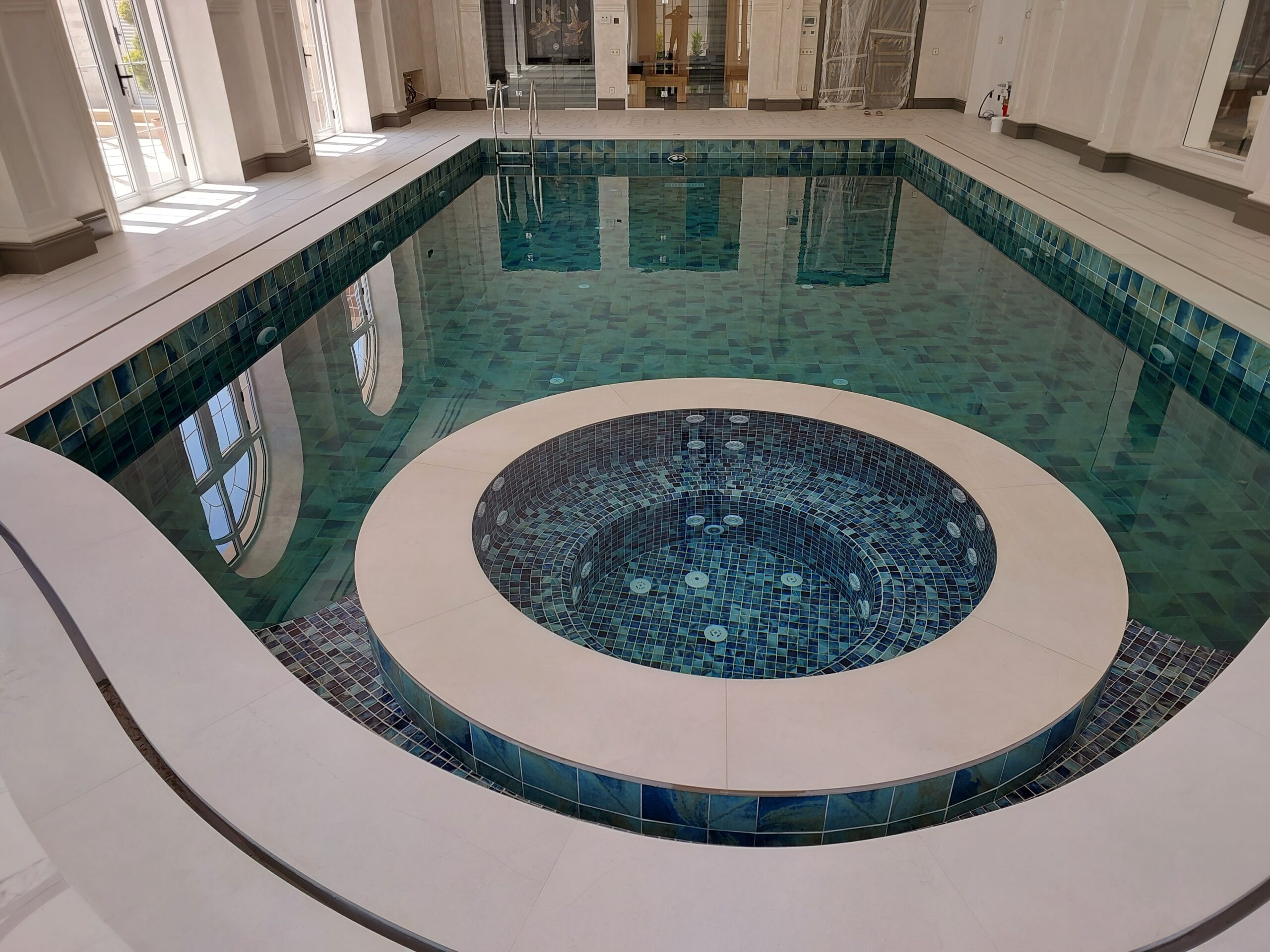 Hovuz tikintisində qənaət