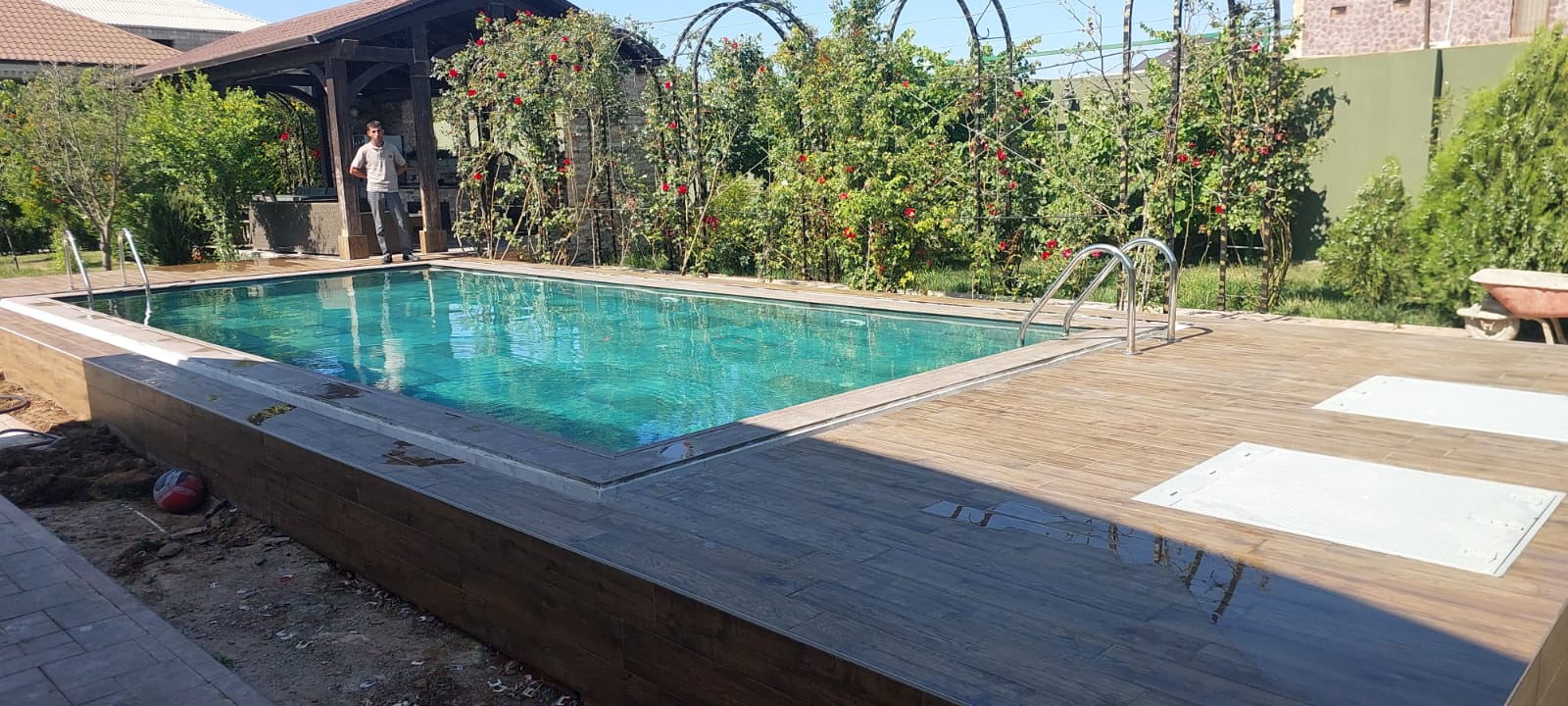 Hovuzun tikintisi nə qədər vaxt aparır — peşəkar izah