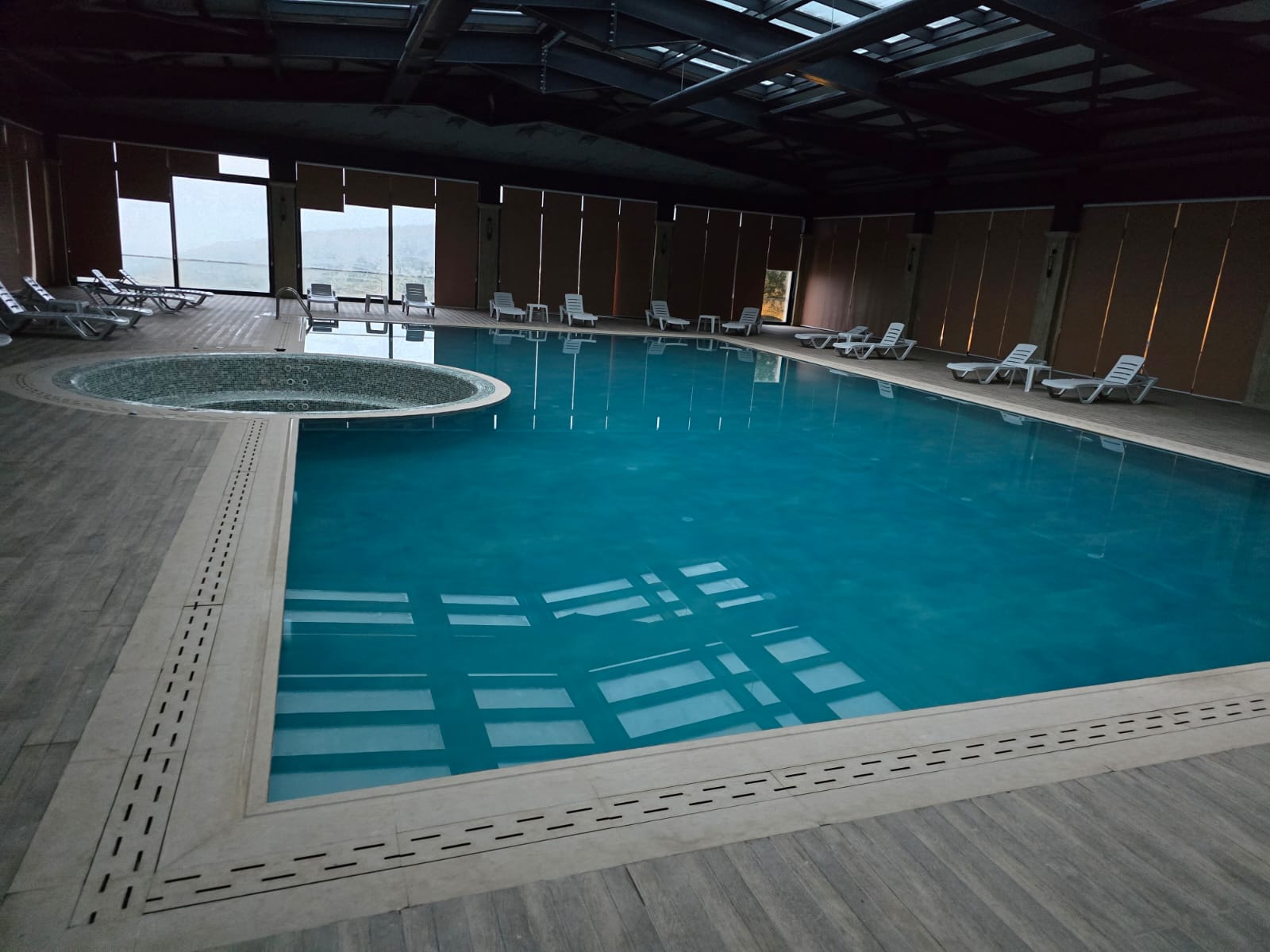 Qapalı hovuzların tikintisi